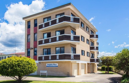 Tuncurry Apartment | Dolphin Place 05 over looking Sparkling Wallis Lake