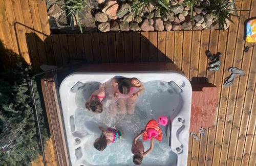 Stare Juchy Villa | Dom na mazurach, wieczory PANIEŃSKIE i KAWALERSKIE