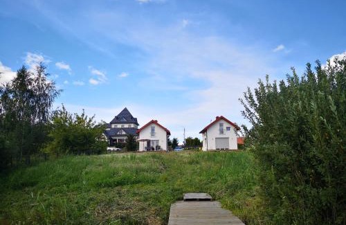 Orzysz Villa | Dom nad jeziorem z prywatnym pomostem i linią brzegową