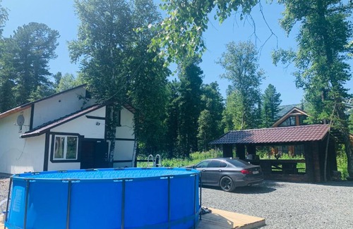 Sheregesh House | Дом у ручья