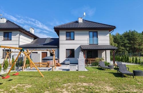 Szeligi Apartment | Dom wakacyjny Bliźniacza Natura nad rzeką, Makosieje