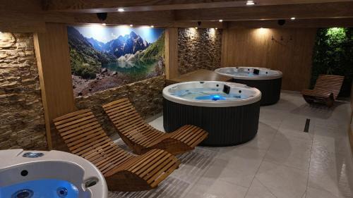 Suche Bed & Breakfast | Dom Wczasowy Jędrol - Jacuzzi & Basen