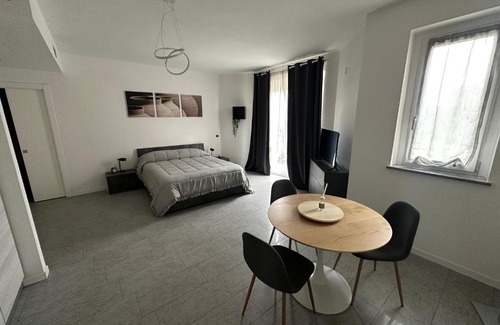 Inveruno Apartment | ] DOMA [