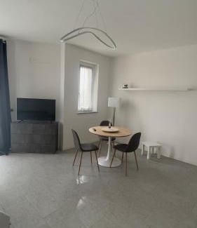 Inveruno Apartment | ] DOMA [