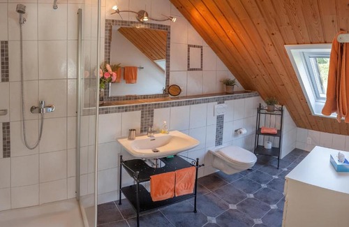 Essertines-sur-Rolle House | Domaine Beauregard