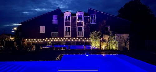 Grandvillers Hotel | Domaine Blue Garden