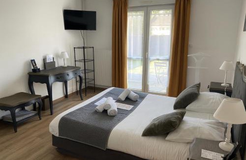 Grandvillers Hotel | Domaine Blue Garden