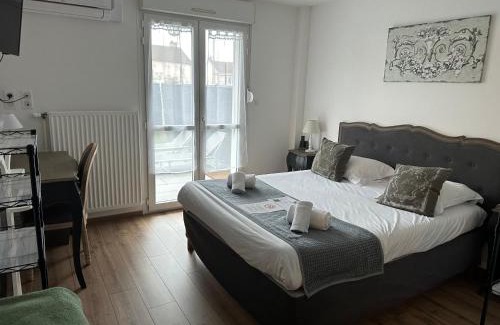 Grandvillers Hotel | Domaine Blue Garden