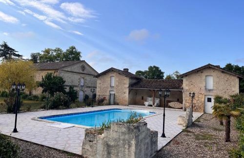 Lamothe-Montravel Villa | Domaine clos et arboré de 3 ha avec deux maisons