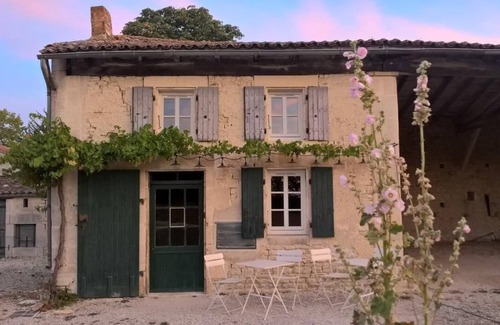 Saint-Georges-du-Bois House | Domaine des Deux Tilleuls - Cottage in a former barn