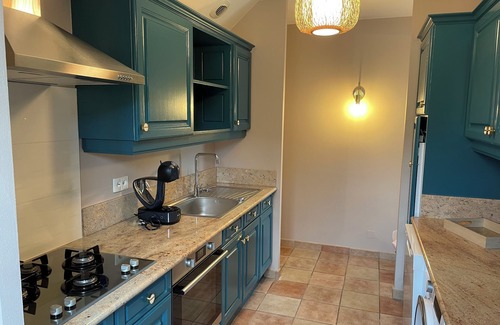 Saint-Pastour House | Domaine de 2 Gites, Piscine et Toboggan de 7 Mètres Pour Petits et Grands!