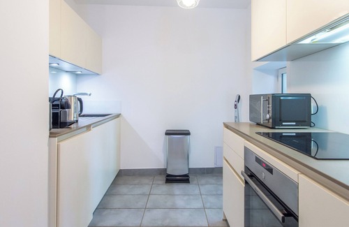 Chateauneuf-le-Rouge Cabin | Domaine de la Galinière