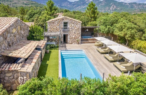 San-Gavino-di-Carbini House | Domaine de Casanghjulina