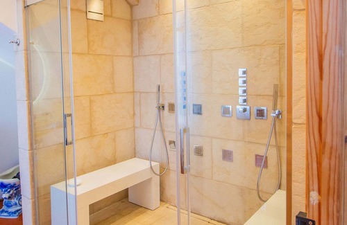 Grasse House | Domaine de la Cascade Parfumée