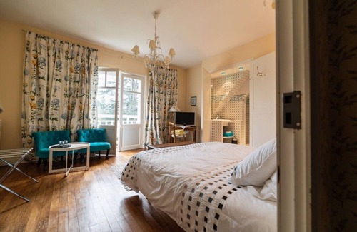 Chatillon-sur-Indre Bed & Breakfast | Domaine de la Poignardiere