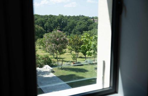 Carignan-de-Bordeaux Hotel | Domaine de la Peyrine - Suite Huppe