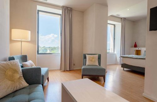 Carignan-de-Bordeaux Hotel | Domaine de la Peyrine - Suite Hirondelle