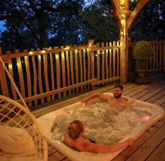 Clairac Cabin | Domaine de Pech et Lafon Cabanes avec SPA privatif dans les arbres