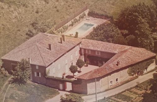 Denice Bed & Breakfast | DOMAINE DES FRANCHISES - Beaujolais Village - Charme et authenticité au cœur des Pierres dorées