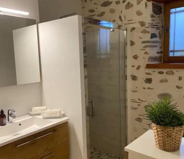 Saint-Vincent Bed & Breakfast | Domaine des pierres trouvées