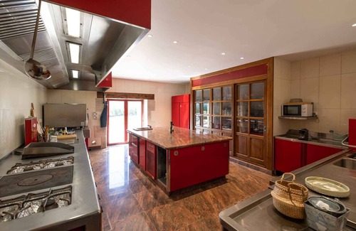 Saint-Antonin Noble Val Villa | Domaine de Sourbil - Heated Pool - 27 places