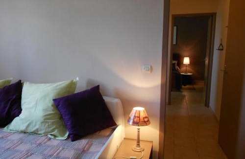 Maubec Bed & Breakfast | Domaine Jardin d'En Naoua