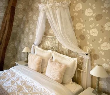 Degagnac Bed & Breakfast | Domaine la Cabane