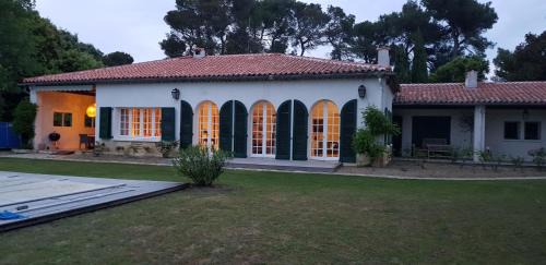 Villalbe Villa | Domaine La Pinède