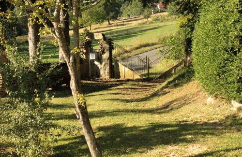 Saint-Pierre-Toirac Bed & Breakfast | Domaine Le Broual