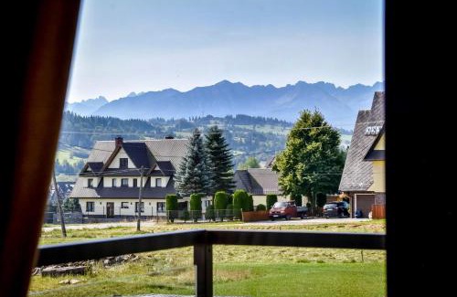 Banska Wyzna Ski Chalet | Domek Jaroszówka z widokiem na góry