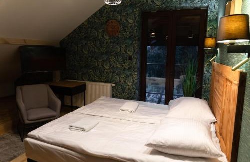 Jabłonna-Majatek Bed & Breakfast | Domek u Kowala