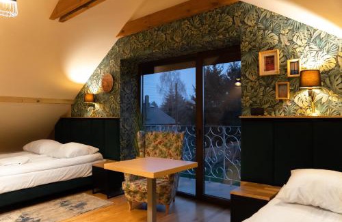 Jabłonna-Majatek Bed & Breakfast | Domek u Kowala