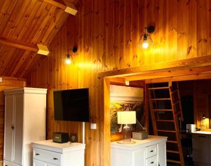 Olsznowo House | Domek wakacyjny "Sosnowy Zakątek"