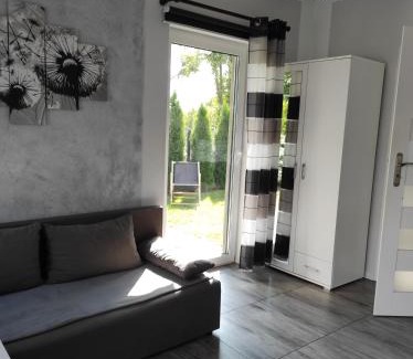 Mikolajki House | Domki pod Katalpami