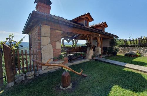 Donja Voca House | Domus Antiqua