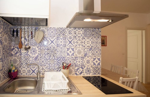 Appio Latino Apartment | Domus Appio Latino Accogliente Appartamento Adiacente Metro e Parco Appia Antica