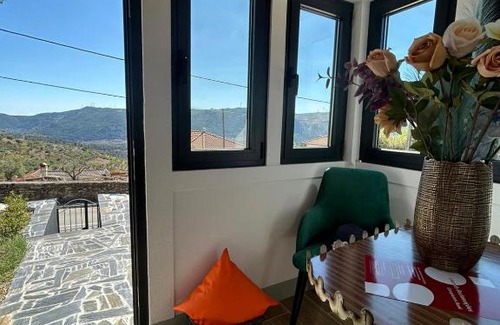 Bomfim House | Domus Vila Maria Douro