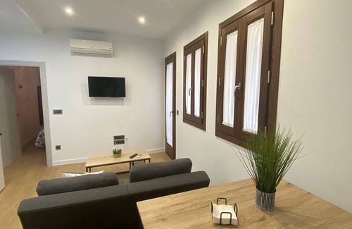 Ubeda Apartment | Don Juan Apartments: Craftsmanship I