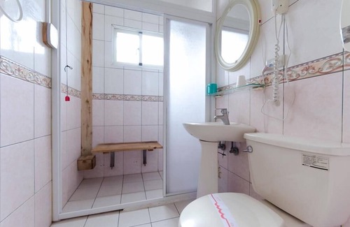Guanshan Bed & Breakfast | Don't Leave Fun