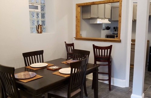 Grand Boulevard Apartment | Don't miss out on this one! No cleaning fee.nIdeal for McCormick Cntr and U of C