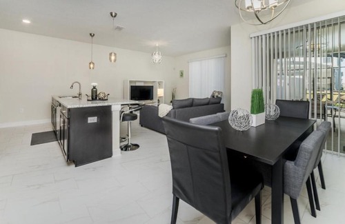 Davenport House | Donkey Pool Cottage Accommodate 12