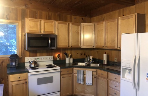 Donner Lake Woods Cabin | Donner Creekside Cabin