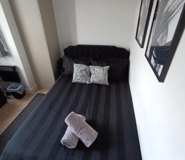 Streatham South Apartment | Donnybrook
