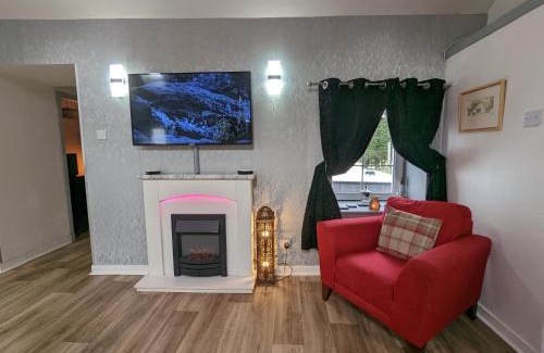 Bonnybridge House | Doocot At Bonnyside House - New Hot Tub Aug 2025