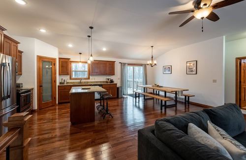 Baileys Harbor House | Door County Retreat. Walk to Kangaroo Lake.