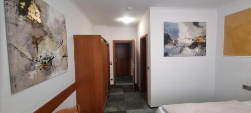 Fernwald Apartment | Doppelbett - Gästezimmer - 11min von Gießen 8,4km in Fernwald-Steinbach