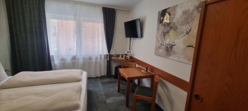 Fernwald Apartment | Doppelbett - Gästezimmer - 11min von Gießen 8,4km in Fernwald-Steinbach