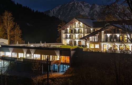 Garmisch-Partenkirchen House | Doppelzimmer mit Terrasse - Hotel Das Graseck