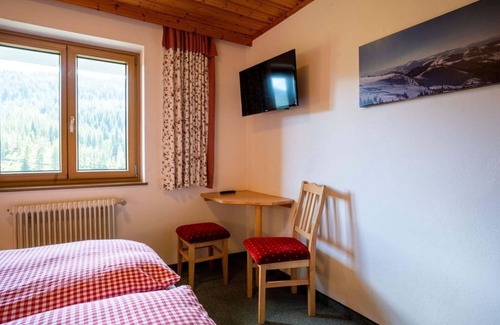 Muehlbach Am Hochkoenig Bed & Breakfast | Doppelzimmer, Dusche, WC, Bergseite - Ferienhaus Mittereggalm