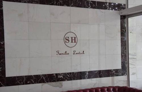 Podersdorf am See House | Doppelzimmer, Stehbakon, Seitl. Seeblick - Seehotel Herlinde